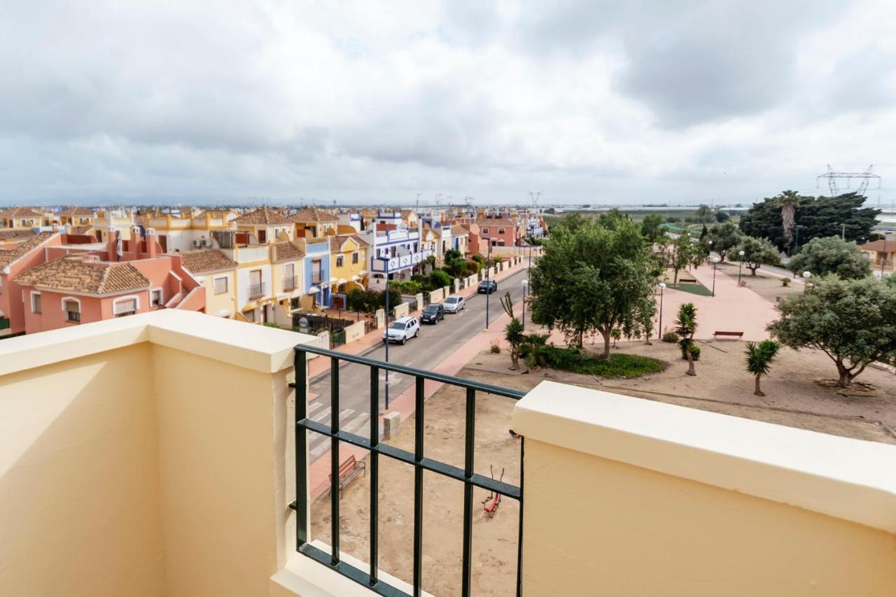 Atico Con Terraza-Solarium Y Piscina 4-6 Personas Wifi A/C Daire Roda Dış mekan fotoğraf