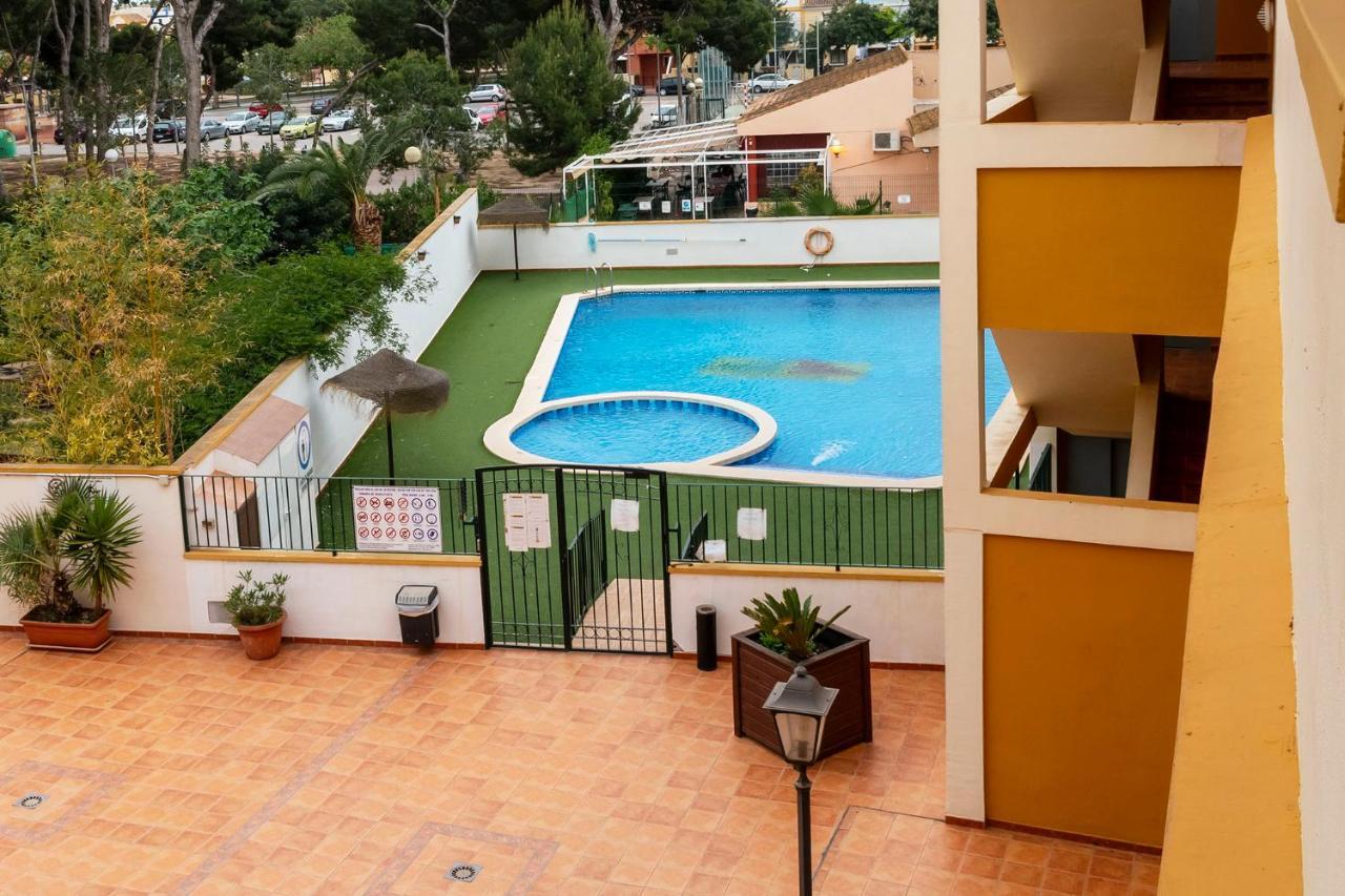 Atico Con Terraza-Solarium Y Piscina 4-6 Personas Wifi A/C Daire Roda Dış mekan fotoğraf
